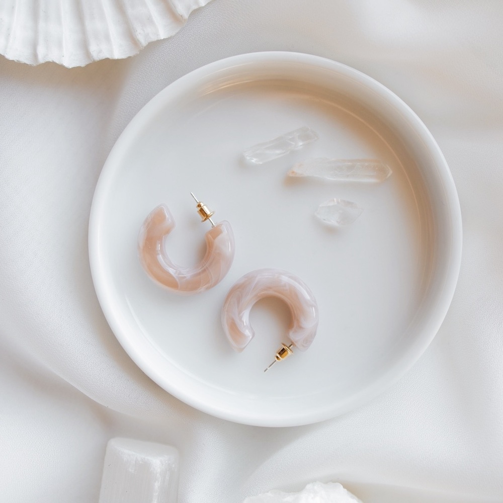 Mocha Bubble Gum Resin Hoops